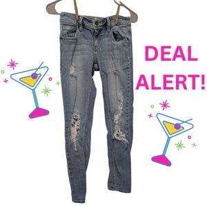 Eunina Mid Rise Relaxed Skinny Crop Size 0 Ripped Jeans